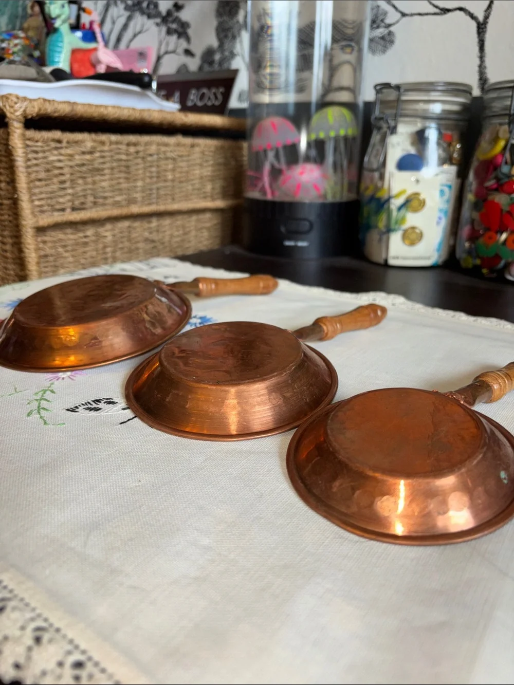 VINTAGE set of three decorative copper miniature frying pans with turned wooden